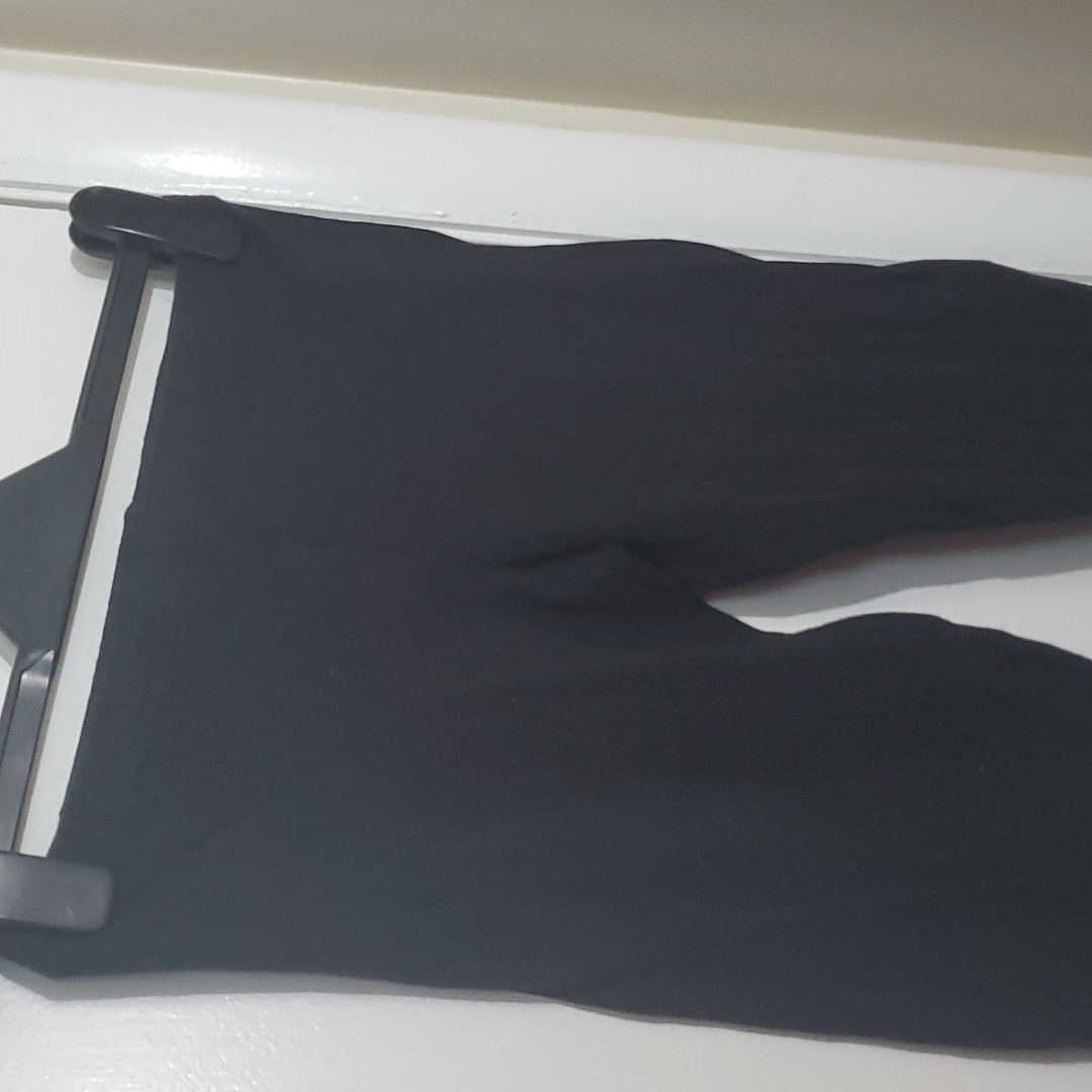 Black Compris